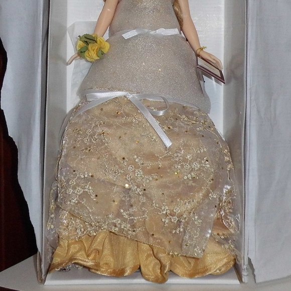 The Nene Thomas  Enchanted Fantasy Bride Doll Collection - Picture 4 of 8